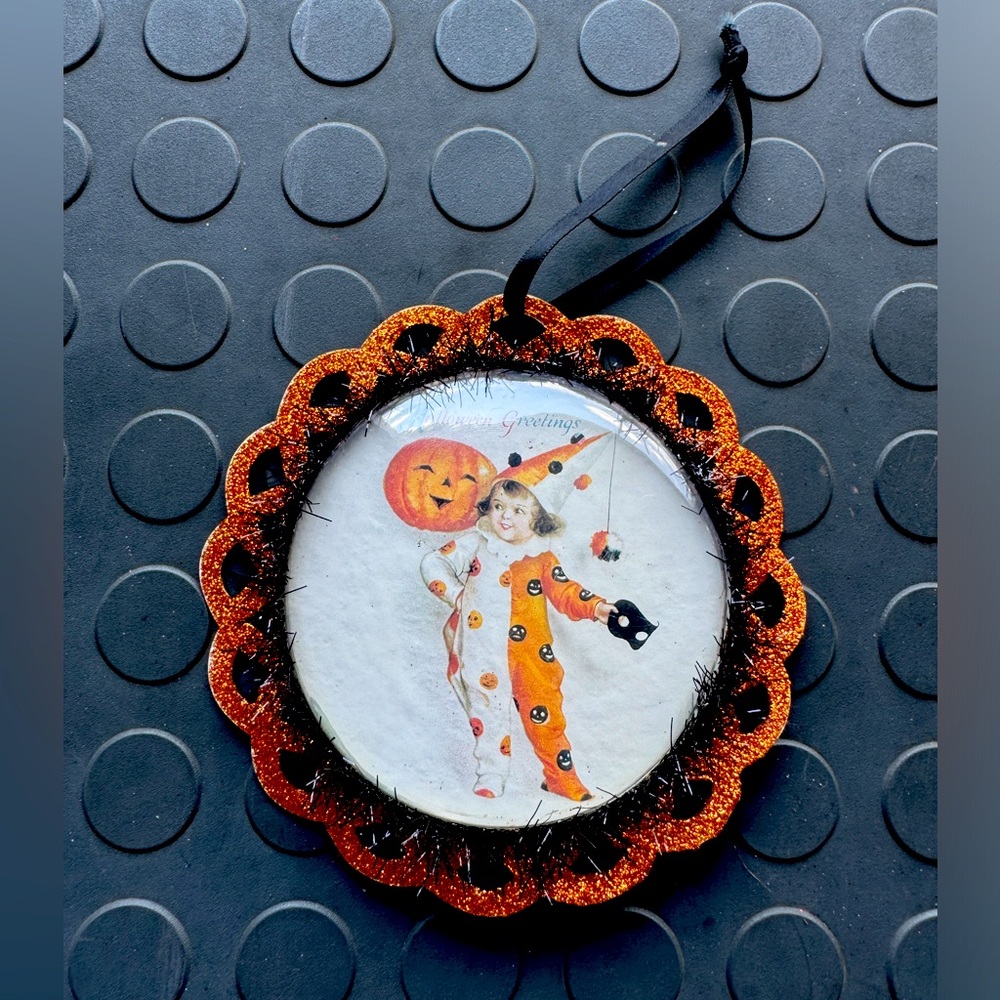 Primitive By Kathy Ornament Halloween